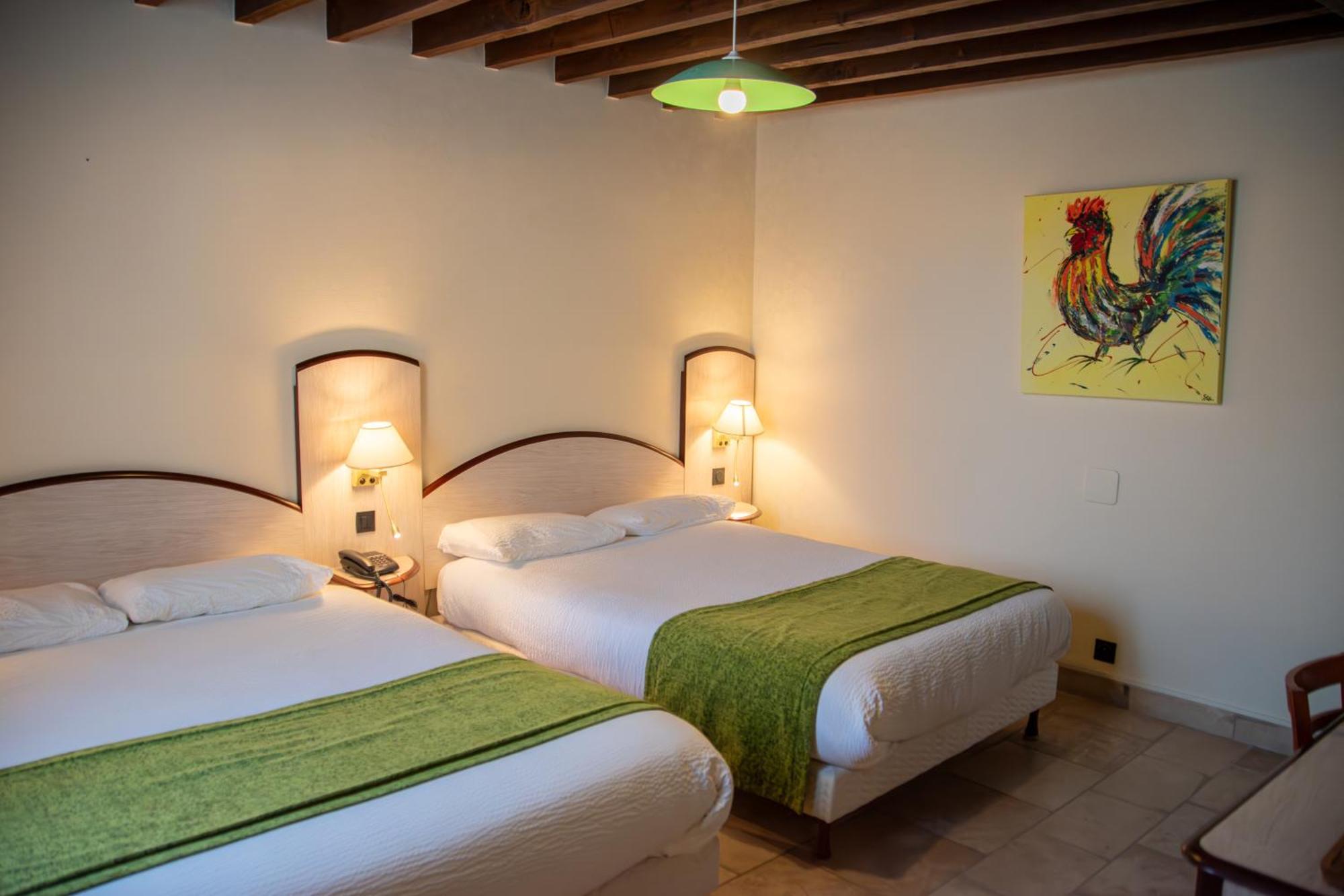 Logis Le Tadorne Hotel Piney Eksteriør billede